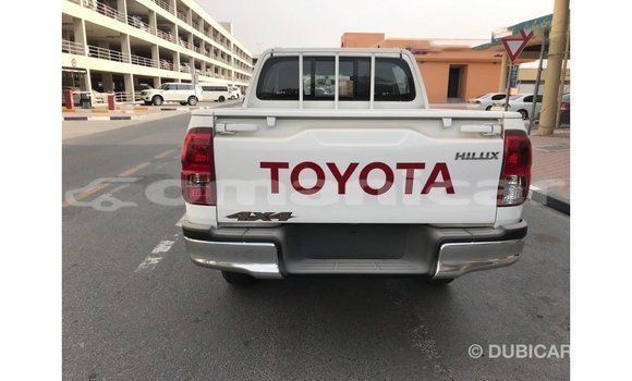 Buy Import Toyota Hilux White Car in Import - Dubai in Dhufar Buy Import Toyota Hilux White Car in Import - Dubai in Dhufar