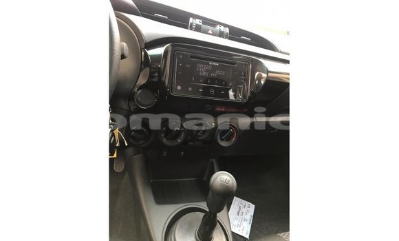 Buy Import Toyota Hilux White Car in Import - Dubai in Dhufar Buy Import Toyota Hilux White Car in Import - Dubai in Dhufar
