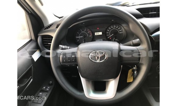 Buy Import Toyota Hilux White Car in Import - Dubai in Dhufar Buy Import Toyota Hilux White Car in Import - Dubai in Dhufar