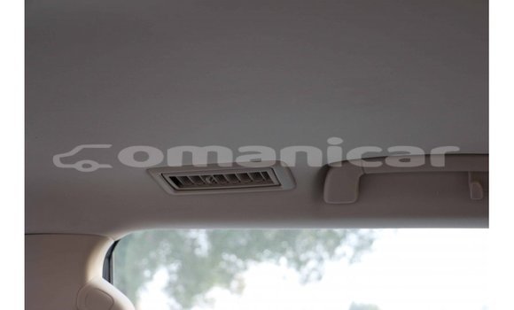 Buy Import Toyota Land Cruiser White Car in Import - Dubai in Dhufar Buy Import Toyota Land Cruiser White Car in Import - Dubai in Dhufar