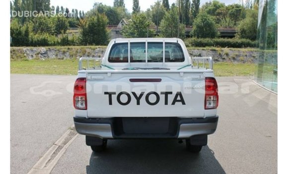 Buy Import Toyota Hilux White Car in Import - Dubai in Dhufar Buy Import Toyota Hilux White Car in Import - Dubai in Dhufar