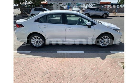 Buy Import Toyota Corolla White Car in Import - Dubai in Dhufar Buy Import Toyota Corolla White Car in Import - Dubai in Dhufar