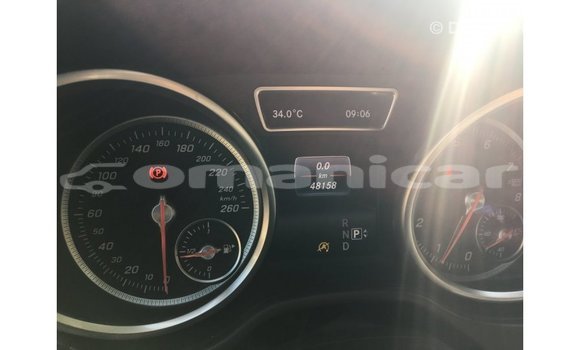 Buy Import Mercedes-Benz GLE White Car in Import - Dubai in Dhufar