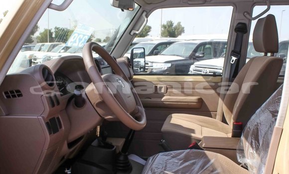 Buy Import Toyota Land Cruiser Beige Car in Import - Dubai in Dhufar Buy Import Toyota Land Cruiser Beige Car in Import - Dubai in Dhufar