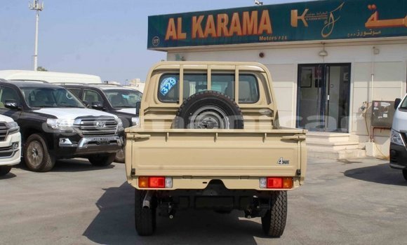 Buy Import Toyota Land Cruiser Beige Car in Import - Dubai in Dhufar Buy Import Toyota Land Cruiser Beige Car in Import - Dubai in Dhufar