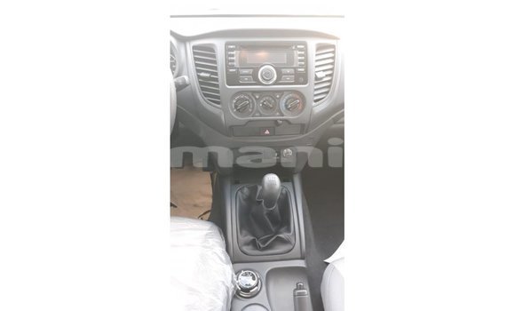 Buy Import Mitsubishi L200 White Car in Import - Dubai in Dhufar Buy Import Mitsubishi L200 White Car in Import - Dubai in Dhufar
