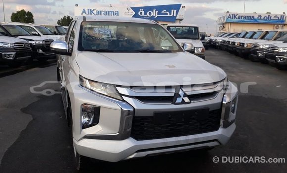 Buy Import Mitsubishi L200 White Car in Import - Dubai in Dhufar Buy Import Mitsubishi L200 White Car in Import - Dubai in Dhufar