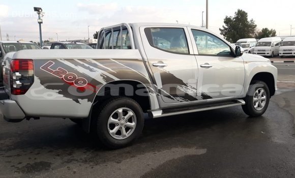Buy Import Mitsubishi L200 White Car in Import - Dubai in Dhufar Buy Import Mitsubishi L200 White Car in Import - Dubai in Dhufar