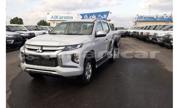 Buy Import Mitsubishi L200 White Car in Import - Dubai in Dhufar Buy Import Mitsubishi L200 White Car in Import - Dubai in Dhufar