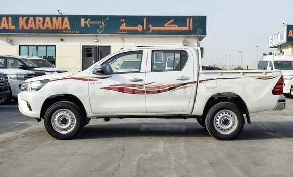Buy Import Toyota Hilux White Car in Import - Dubai in Dhufar Buy Import Toyota Hilux White Car in Import - Dubai in Dhufar