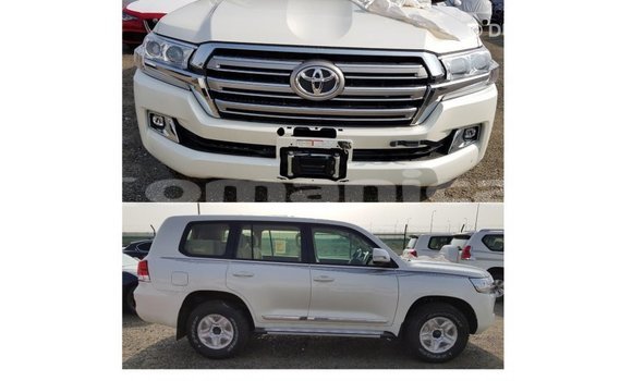 Buy Import Toyota Land Cruiser White Car in Import - Dubai in Dhufar Buy Import Toyota Land Cruiser White Car in Import - Dubai in Dhufar