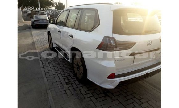 Buy Import Lexus LX White Car in Import - Dubai in Dhufar Buy Import Lexus LX White Car in Import - Dubai in Dhufar