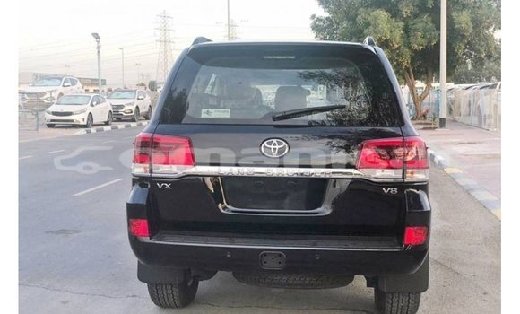 Buy Import Toyota Land Cruiser Black Car in Import - Dubai in Dhufar Buy Import Toyota Land Cruiser Black Car in Import - Dubai in Dhufar