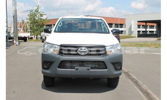 Buy Import Toyota Hilux White Car in Import - Dubai in Dhufar Buy Import Toyota Hilux White Car in Import - Dubai in Dhufar