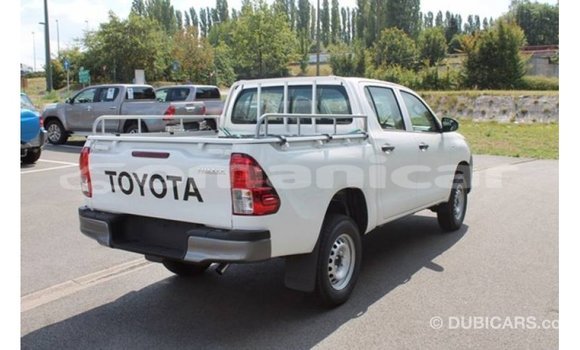 Buy Import Toyota Hilux White Car in Import - Dubai in Dhufar Buy Import Toyota Hilux White Car in Import - Dubai in Dhufar