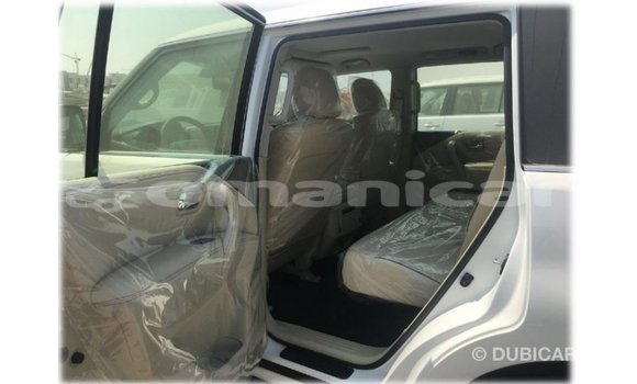 Buy Import Nissan Patrol White Car in Import - Dubai in Dhufar Buy Import Nissan Patrol White Car in Import - Dubai in Dhufar