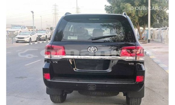 Buy Import Toyota Land Cruiser Black Car in Import - Dubai in Dhufar Buy Import Toyota Land Cruiser Black Car in Import - Dubai in Dhufar