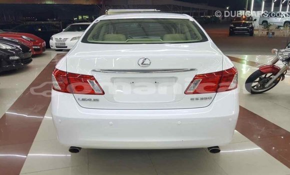 Buy Import Lexus ES White Car in Import - Dubai in Dhufar Buy Import Lexus ES White Car in Import - Dubai in Dhufar