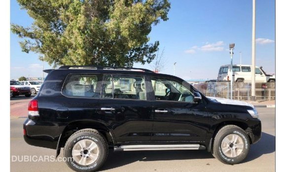 Buy Import Toyota Land Cruiser Black Car in Import - Dubai in Dhufar Buy Import Toyota Land Cruiser Black Car in Import - Dubai in Dhufar