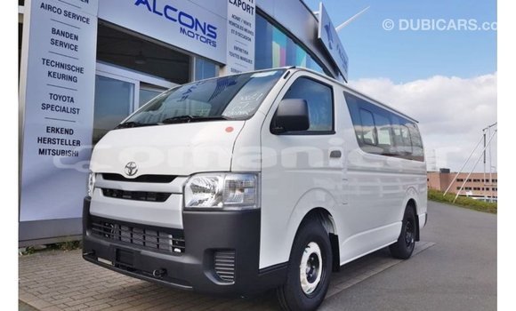 Buy Import Toyota Hiace White Car in Import - Dubai in Dhufar Buy Import Toyota Hiace White Car in Import - Dubai in Dhufar