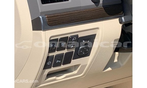 Buy Import Toyota Land Cruiser Black Car in Import - Dubai in Dhufar Buy Import Toyota Land Cruiser Black Car in Import - Dubai in Dhufar