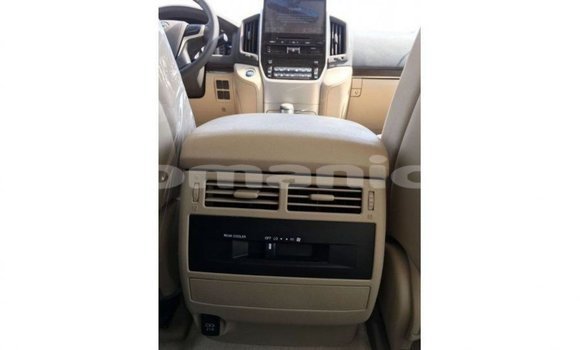 Buy Import Toyota Land Cruiser Black Car in Import - Dubai in Dhufar Buy Import Toyota Land Cruiser Black Car in Import - Dubai in Dhufar