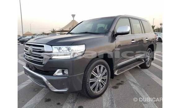 Buy Import Toyota Land Cruiser Other Car in Import - Dubai in Dhufar Buy Import Toyota Land Cruiser Other Car in Import - Dubai in Dhufar
