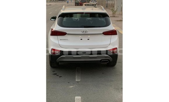 Buy Import Hyundai Santa Fe White Car in Import - Dubai in Dhufar Buy Import Hyundai Santa Fe White Car in Import - Dubai in Dhufar