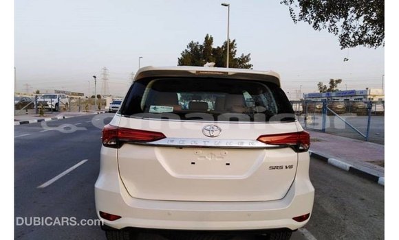 Buy Import Toyota Fortuner White Car in Import - Dubai in Dhufar Buy Import Toyota Fortuner White Car in Import - Dubai in Dhufar