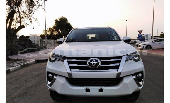 Buy Import Toyota Fortuner White Car in Import - Dubai in Dhufar Buy Import Toyota Fortuner White Car in Import - Dubai in Dhufar