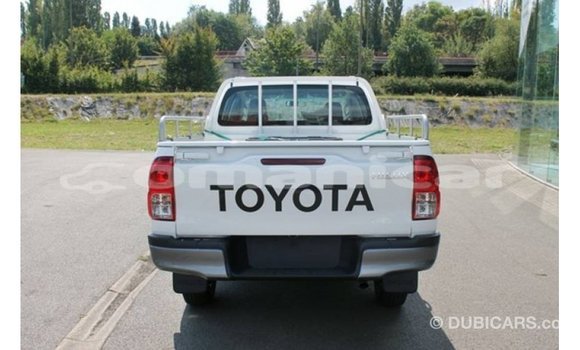 Buy Import Toyota Hilux White Car in Import - Dubai in Dhufar Buy Import Toyota Hilux White Car in Import - Dubai in Dhufar