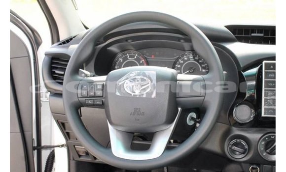Buy Import Toyota Hilux White Car in Import - Dubai in Dhufar Buy Import Toyota Hilux White Car in Import - Dubai in Dhufar