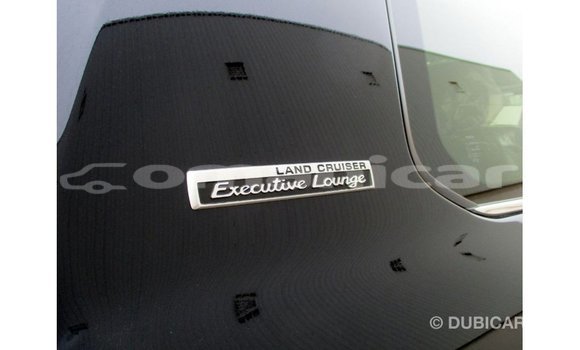 Buy Import Toyota Land Cruiser Black Car in Import - Dubai in Dhufar Buy Import Toyota Land Cruiser Black Car in Import - Dubai in Dhufar