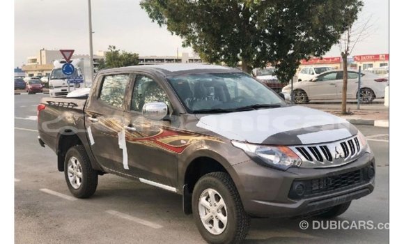 Buy Import Mitsubishi L200 Brown Car in Import - Dubai in Dhufar Buy Import Mitsubishi L200 Brown Car in Import - Dubai in Dhufar