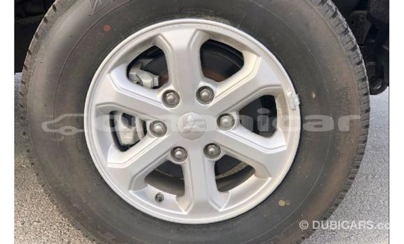 Buy Import Mitsubishi L200 Brown Car in Import - Dubai in Dhufar Buy Import Mitsubishi L200 Brown Car in Import - Dubai in Dhufar