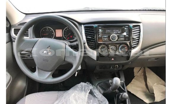 Buy Import Mitsubishi L200 Brown Car in Import - Dubai in Dhufar Buy Import Mitsubishi L200 Brown Car in Import - Dubai in Dhufar