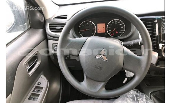 Buy Import Mitsubishi L200 Brown Car in Import - Dubai in Dhufar Buy Import Mitsubishi L200 Brown Car in Import - Dubai in Dhufar