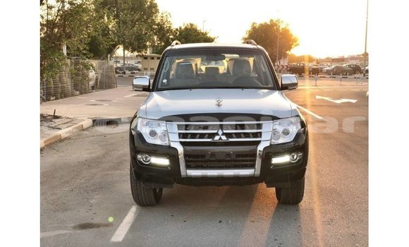Buy Import Mitsubishi Pajero Black Car in Import - Dubai in Dhufar Buy Import Mitsubishi Pajero Black Car in Import - Dubai in Dhufar