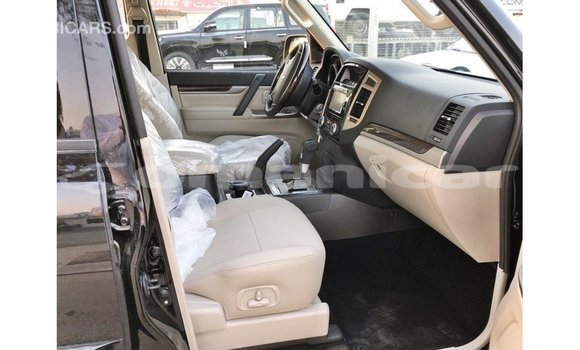 Buy Import Mitsubishi Pajero Black Car in Import - Dubai in Dhufar Buy Import Mitsubishi Pajero Black Car in Import - Dubai in Dhufar