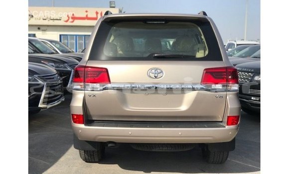 Buy Import Toyota Land Cruiser Other Car in Import - Dubai in Dhufar Buy Import Toyota Land Cruiser Other Car in Import - Dubai in Dhufar
