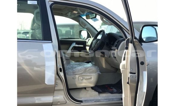 Buy Import Toyota Land Cruiser Other Car in Import - Dubai in Dhufar Buy Import Toyota Land Cruiser Other Car in Import - Dubai in Dhufar