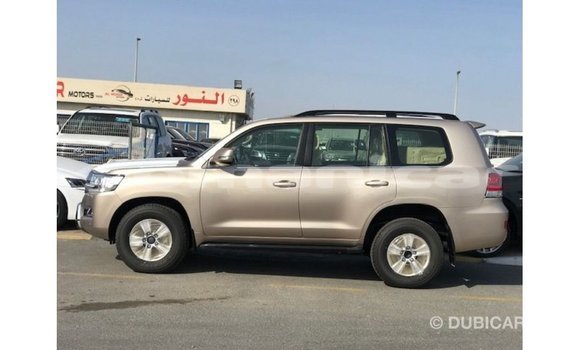 Buy Import Toyota Land Cruiser Other Car in Import - Dubai in Dhufar Buy Import Toyota Land Cruiser Other Car in Import - Dubai in Dhufar