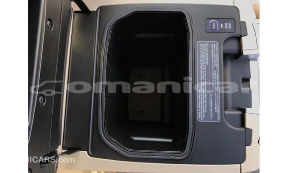 Buy Import Toyota Land Cruiser Other Car in Import - Dubai in Dhufar Buy Import Toyota Land Cruiser Other Car in Import - Dubai in Dhufar