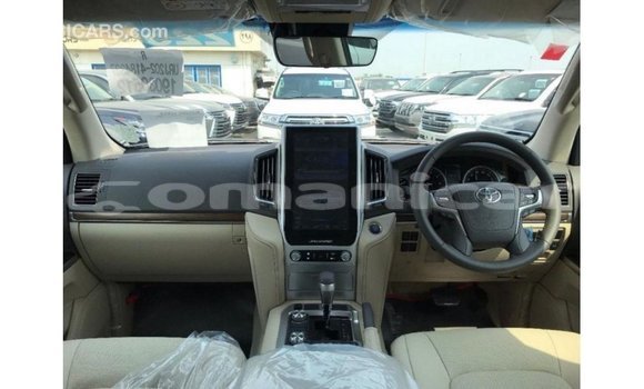 Buy Import Toyota Land Cruiser Other Car in Import - Dubai in Dhufar Buy Import Toyota Land Cruiser Other Car in Import - Dubai in Dhufar