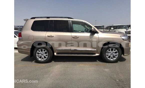 Buy Import Toyota Land Cruiser Other Car in Import - Dubai in Dhufar Buy Import Toyota Land Cruiser Other Car in Import - Dubai in Dhufar