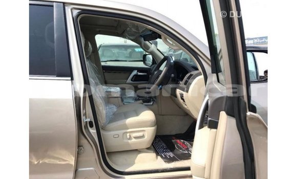 Buy Import Toyota Land Cruiser Other Car in Import - Dubai in Dhufar Buy Import Toyota Land Cruiser Other Car in Import - Dubai in Dhufar