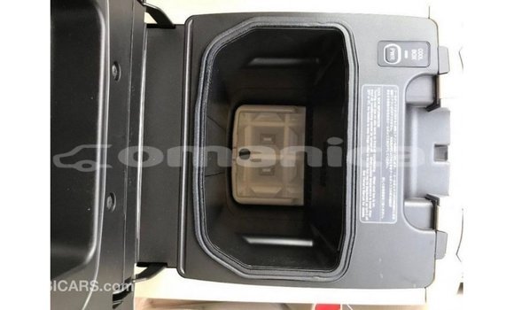 Buy Import Toyota Land Cruiser Other Car in Import - Dubai in Dhufar Buy Import Toyota Land Cruiser Other Car in Import - Dubai in Dhufar