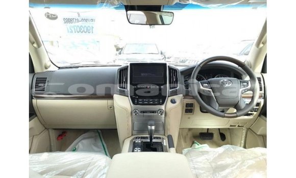 Buy Import Toyota Land Cruiser Black Car in Import - Dubai in Dhufar Buy Import Toyota Land Cruiser Black Car in Import - Dubai in Dhufar