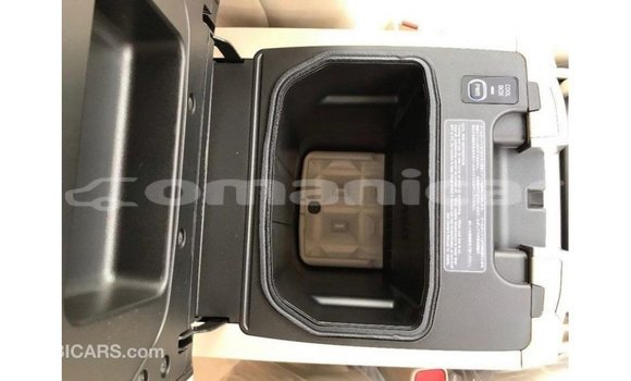 Buy Import Toyota Land Cruiser Black Car in Import - Dubai in Dhufar Buy Import Toyota Land Cruiser Black Car in Import - Dubai in Dhufar