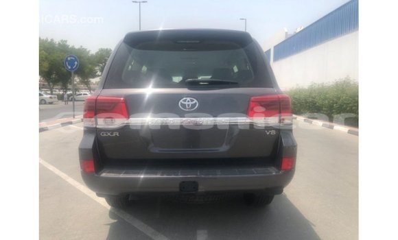 Buy Import Toyota Land Cruiser Other Car in Import - Dubai in Dhufar Buy Import Toyota Land Cruiser Other Car in Import - Dubai in Dhufar
